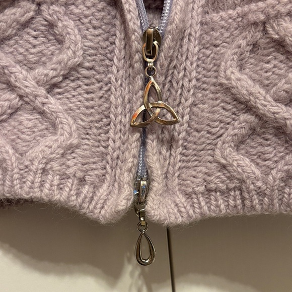 Irish Wool Lavender Cable Knit Hoodie - L - Picture 6 of 8